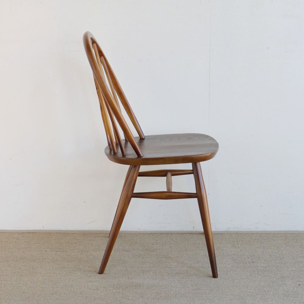 アーコール独特のウィンザースタイル♪ アーコール・フルール・ド・リス チェア VC102-001