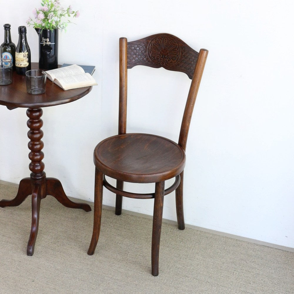 エンボスの模様もオシャレです♪ ベントウッドチェア VC102-138001