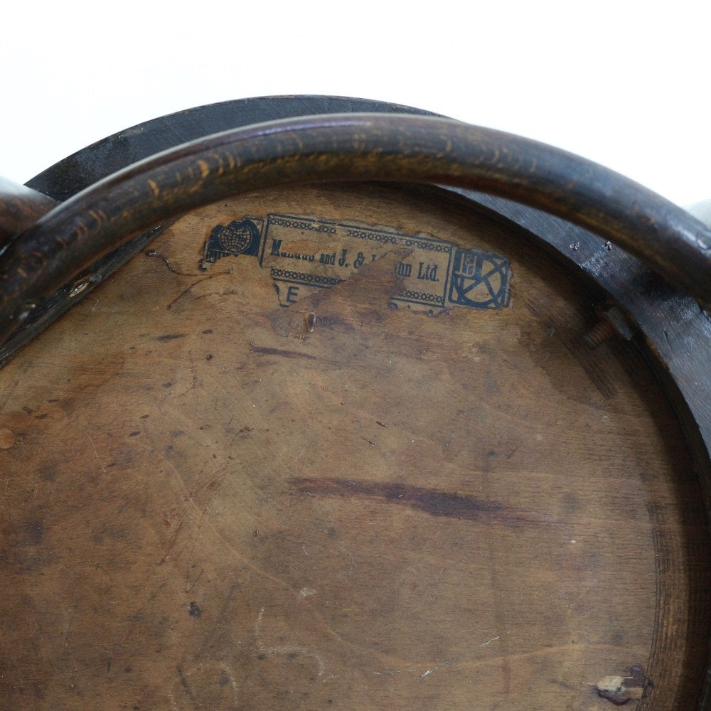 エンボスの模様もオシャレです♪ ベントウッドチェア VC102-138001