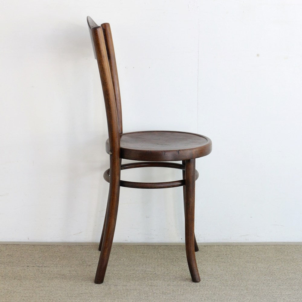 エンボスの模様もオシャレです♪ ベントウッドチェア VC102-138001