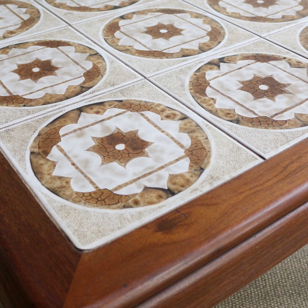 オシャレなタイルトップ♪ G-PLAN・コーヒーテーブル VC103-049