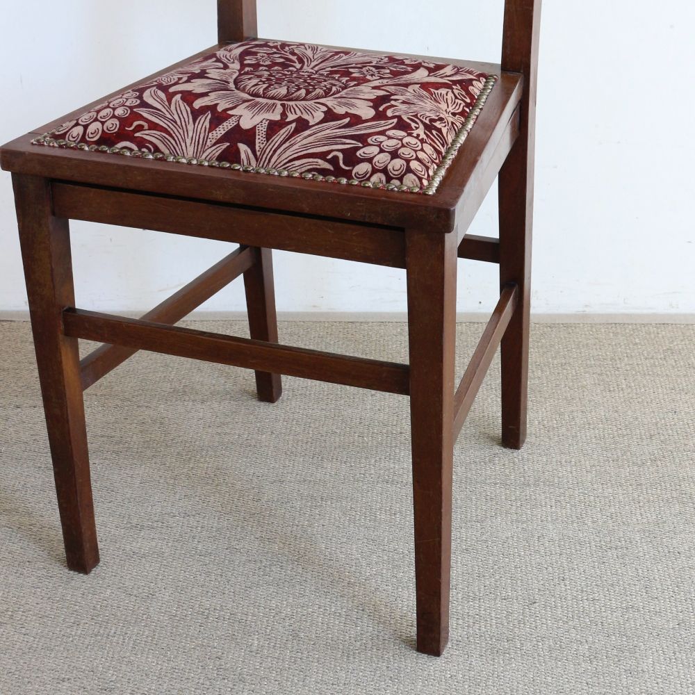 オシャレな佇まいにウットリ♪ ダイニングチェア VC103-064001