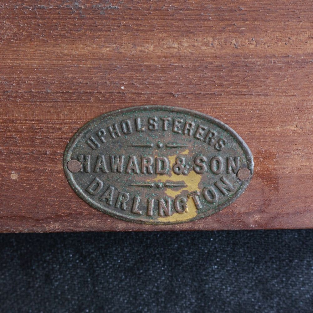 オシャレな佇まいにウットリ♪ ダイニングチェア VC103-064001