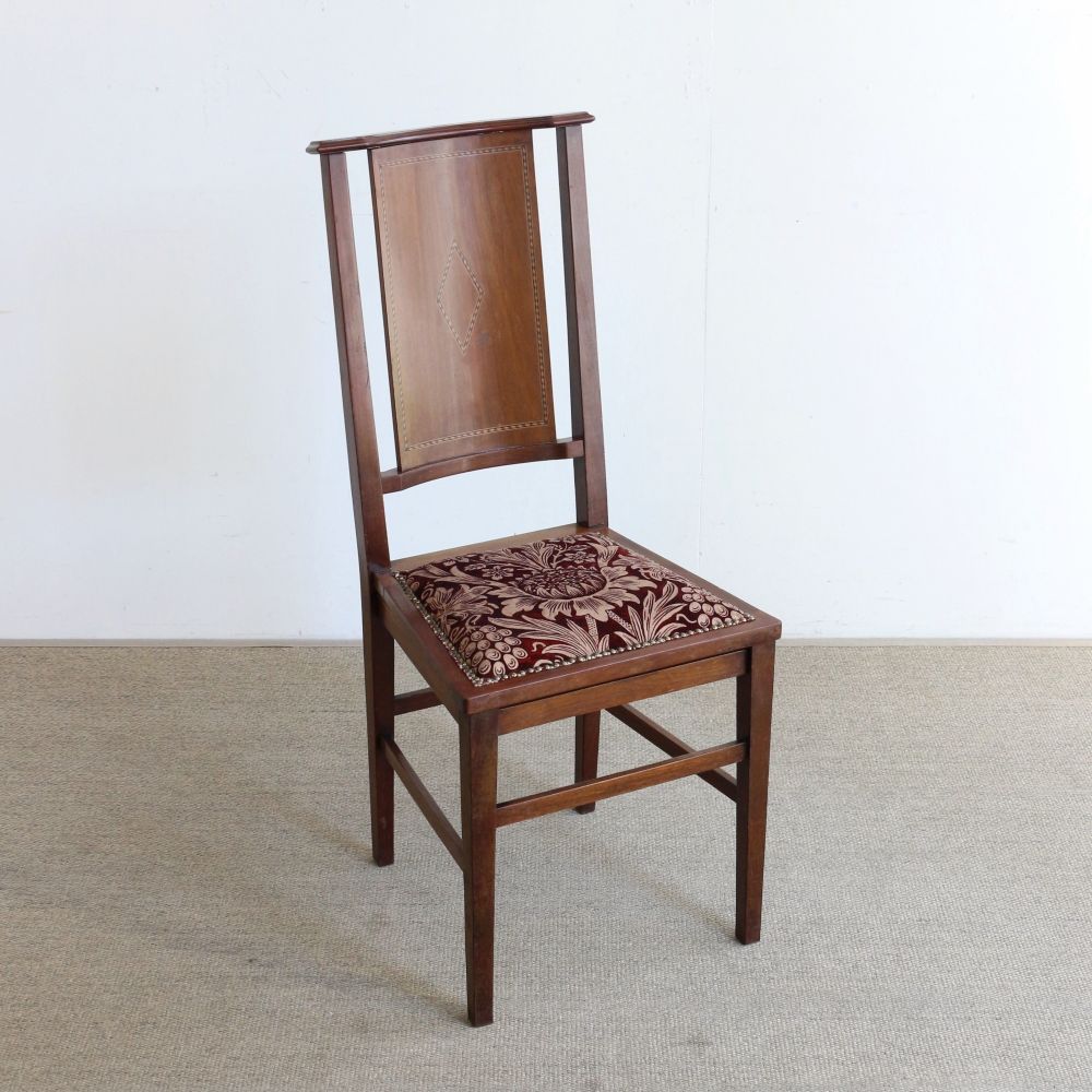 オシャレな佇まいにウットリ♪ ダイニングチェア VC103-064001