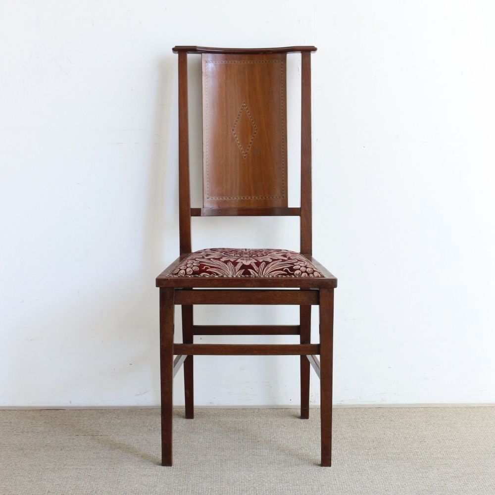 オシャレな佇まいにウットリ♪ ダイニングチェア VC103-064001