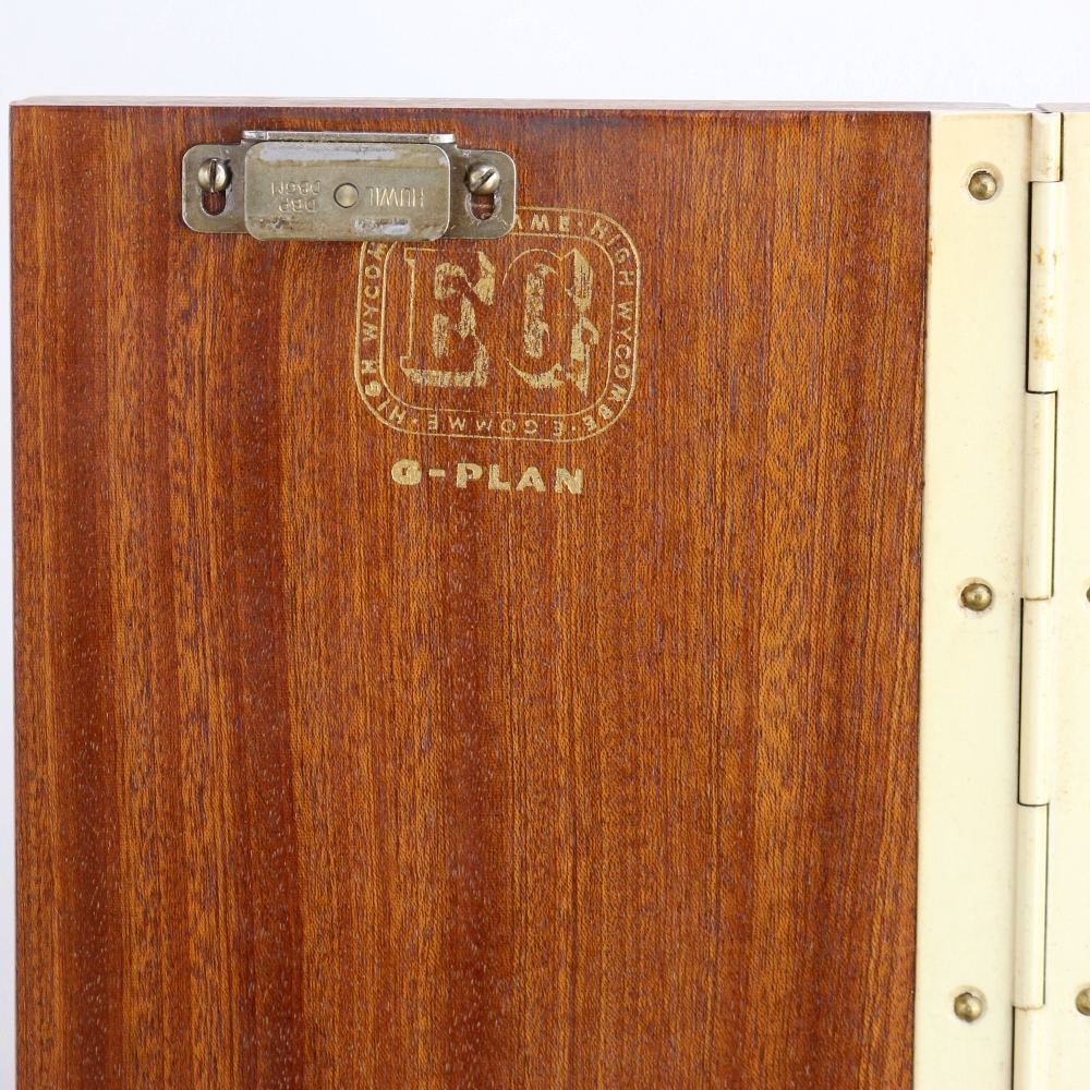 身だしなみもスマートに♪ G-PLANのワードローブ VC103-186