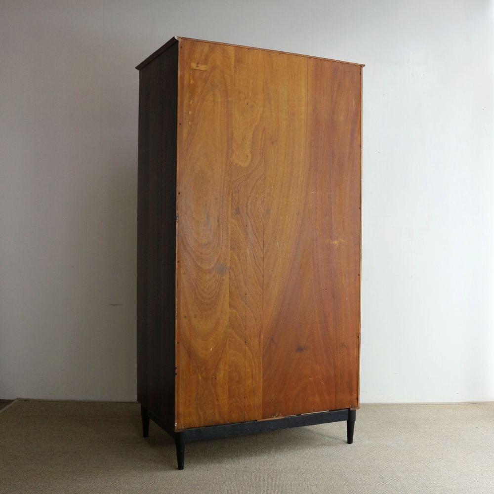 ブラウンカラーがカッコいい♪ ワードローブ VC103-301