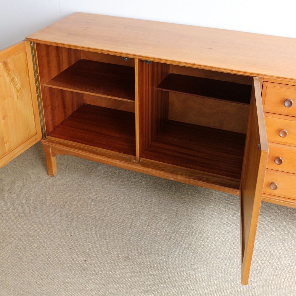 お部屋がスッキリ整います♪ ミッドセンチュリー・サイドボード VC103-325