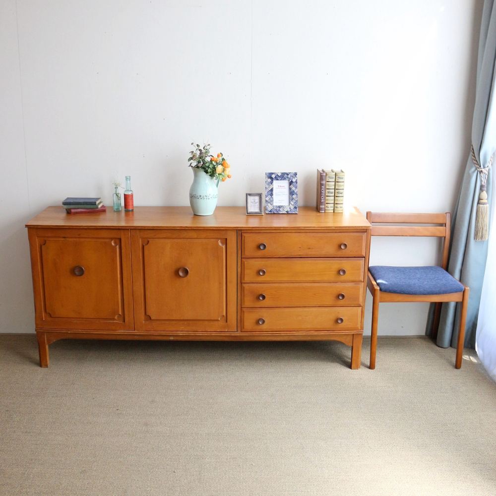 お部屋がスッキリ整います♪ ミッドセンチュリー・サイドボード VC103-325