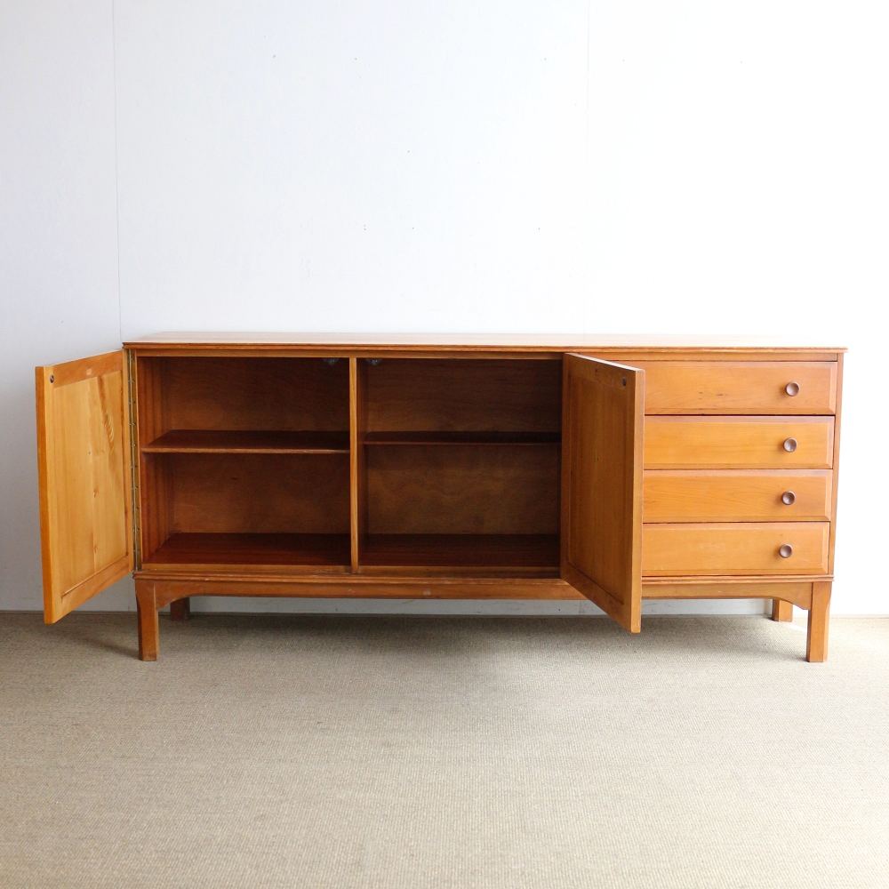 お部屋がスッキリ整います♪ ミッドセンチュリー・サイドボード VC103-325