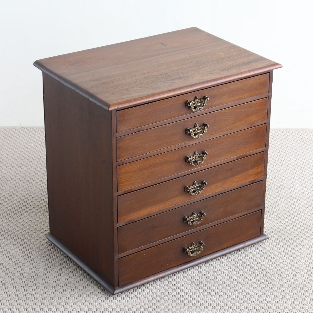 オシャレに収納♪ コレクターズチェスト VC104-066