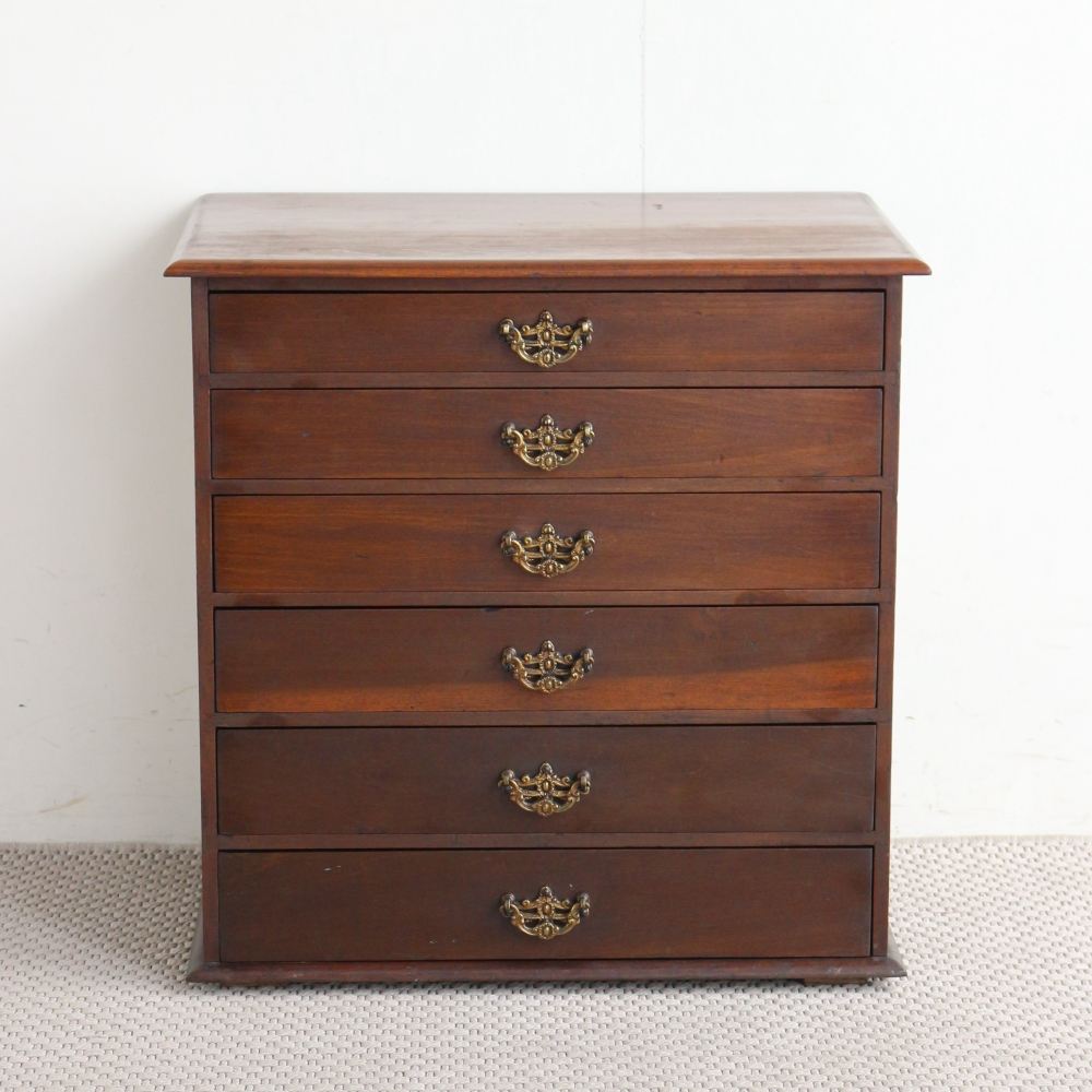 オシャレに収納♪ コレクターズチェスト VC104-066