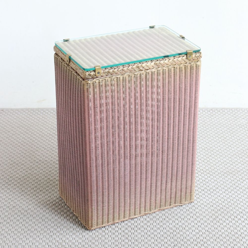 オシャレなガラス天板です♪ ロイドルームバスケット VC104-095