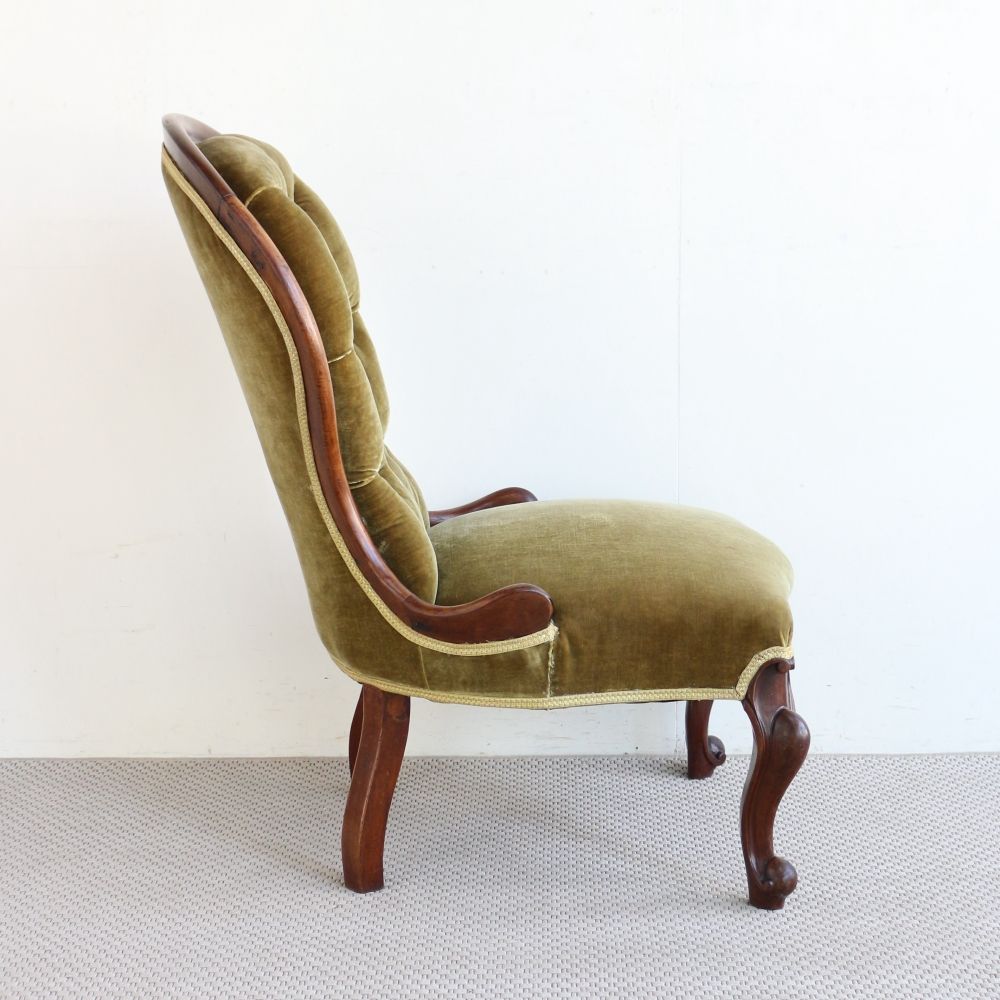 贅沢な気分にウットリ♪ レディースチェア VC104-165001