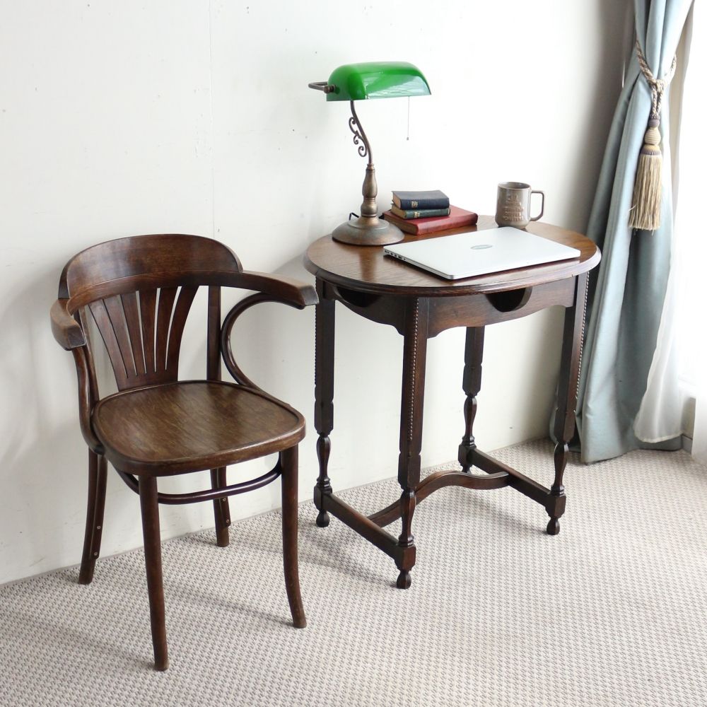 アーム付きで座り心地抜群♪ ベントウッドアームチェア【THONET(トーネット)】 VC104-189007