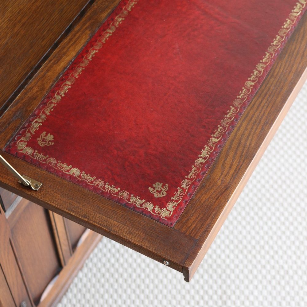 オシャレな大人時間を演出♪ チューダースタイルのカクテルキャビネット【OLD CHARM/オールドチャーム】 VC104-216