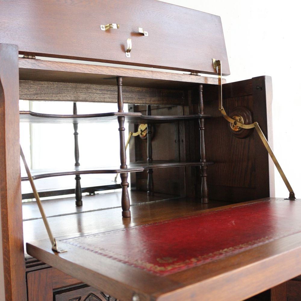 オシャレな大人時間を演出♪ チューダースタイルのカクテルキャビネット【OLD CHARM/オールドチャーム】 VC104-216