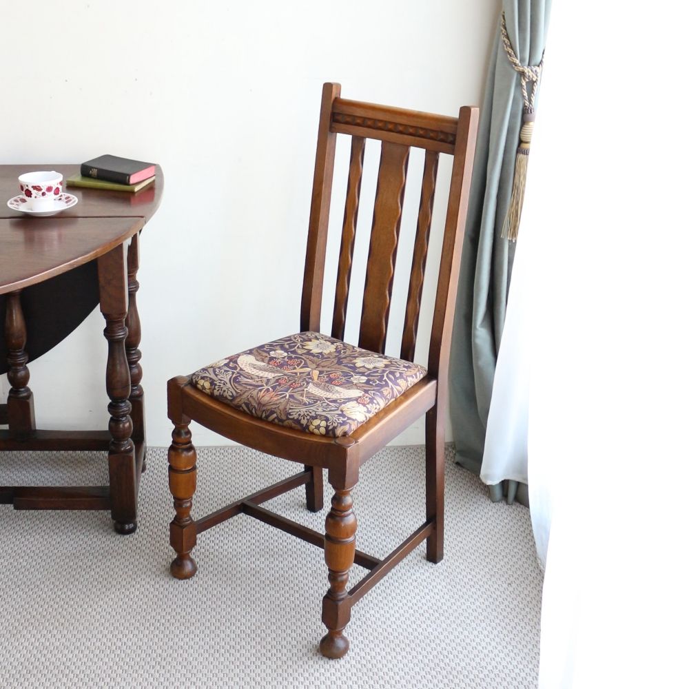 オシャレな椅子のある暮らし♪ ダイニングチェア【ウィリアム・モリス / イチゴ泥棒】 VC104-229MORRIS