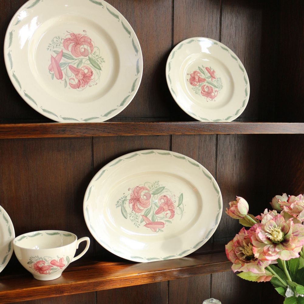 オシャレなオーバルプレート♪【Susie Cooper/Tiger lily】 VC104-352003