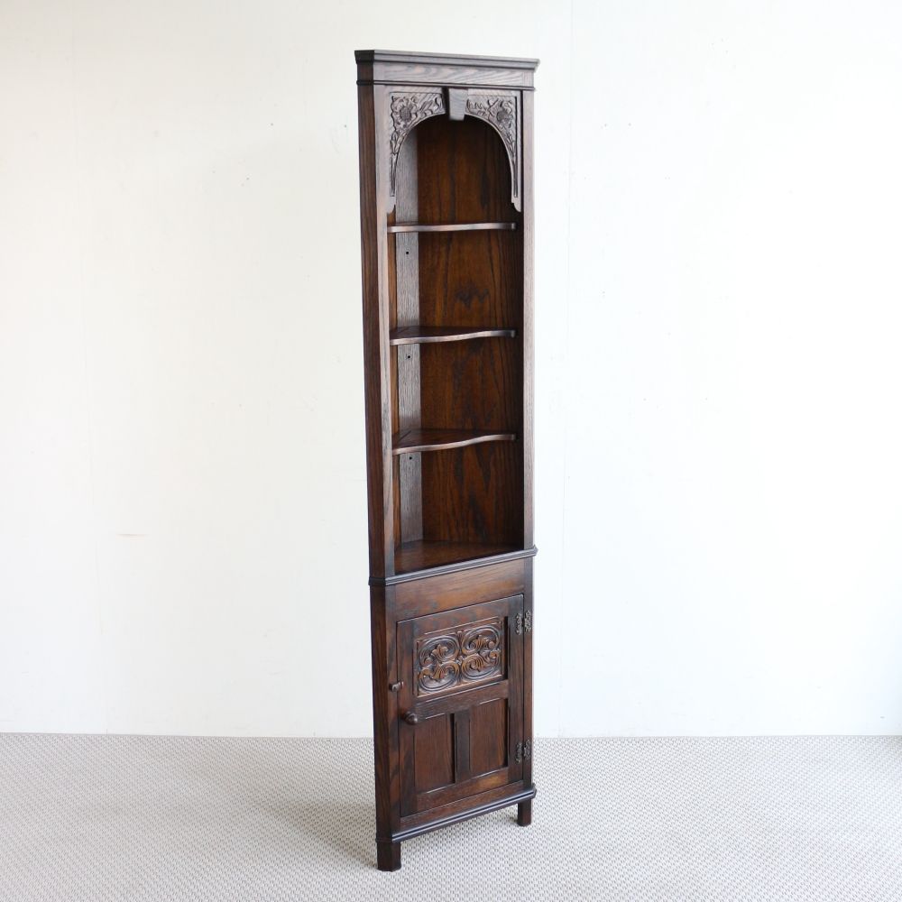お部屋の角を素敵なディスプレイスペースに♪ コーナーキャビネット 【Jaycee Furniture Limited】 VC104-405