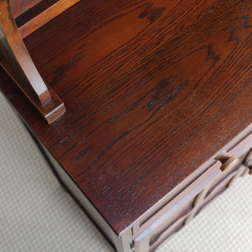 オシャレなアーチ型に一目惚れ♪ 食器棚 VC104-457