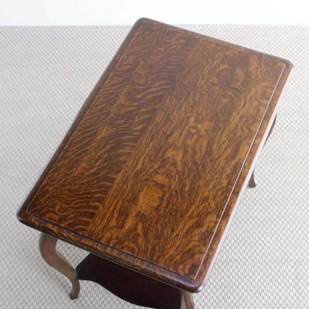 オークの杢目にひと目惚れ♪ サイドテーブル VC104-610