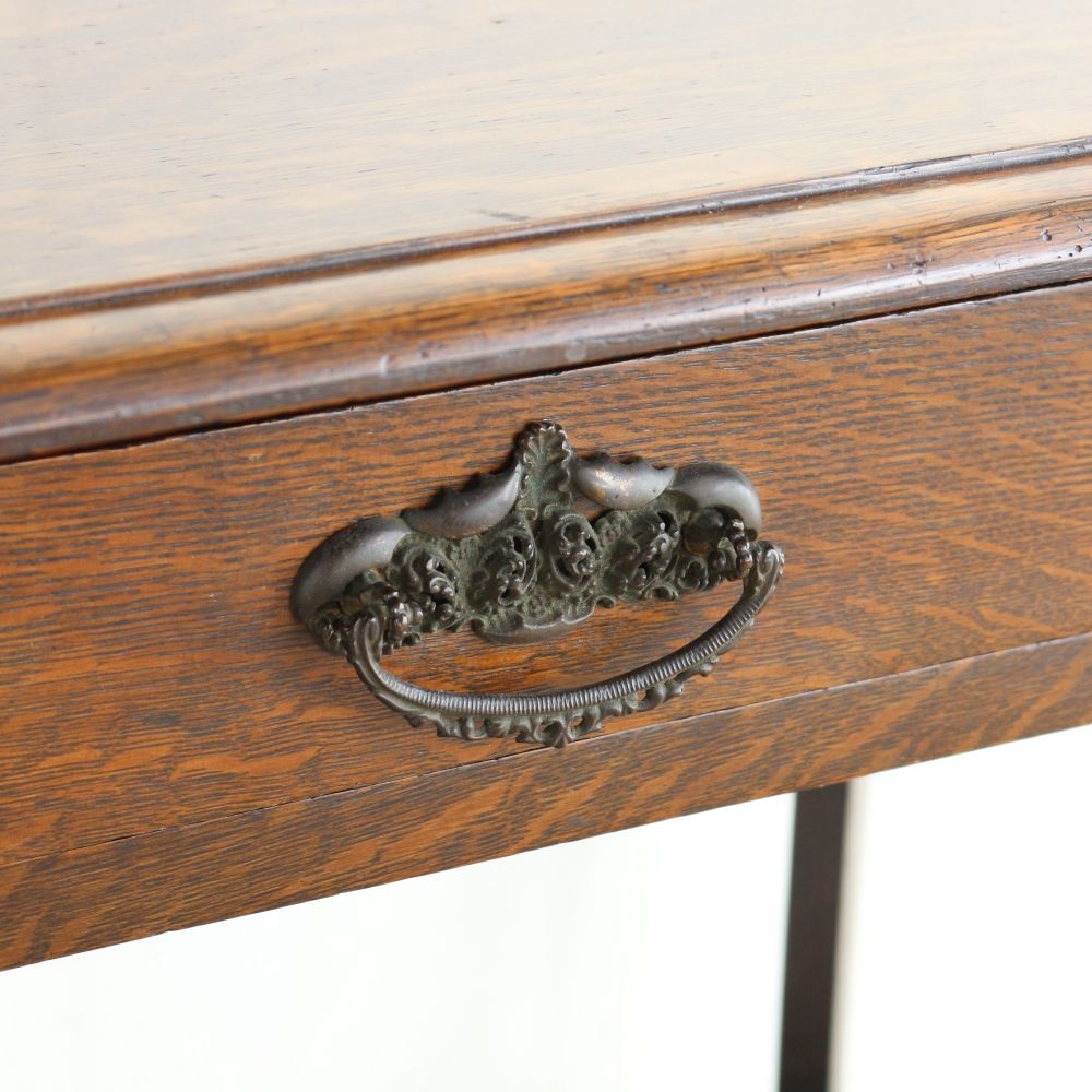 オークの杢目にひと目惚れ♪ サイドテーブル VC104-610