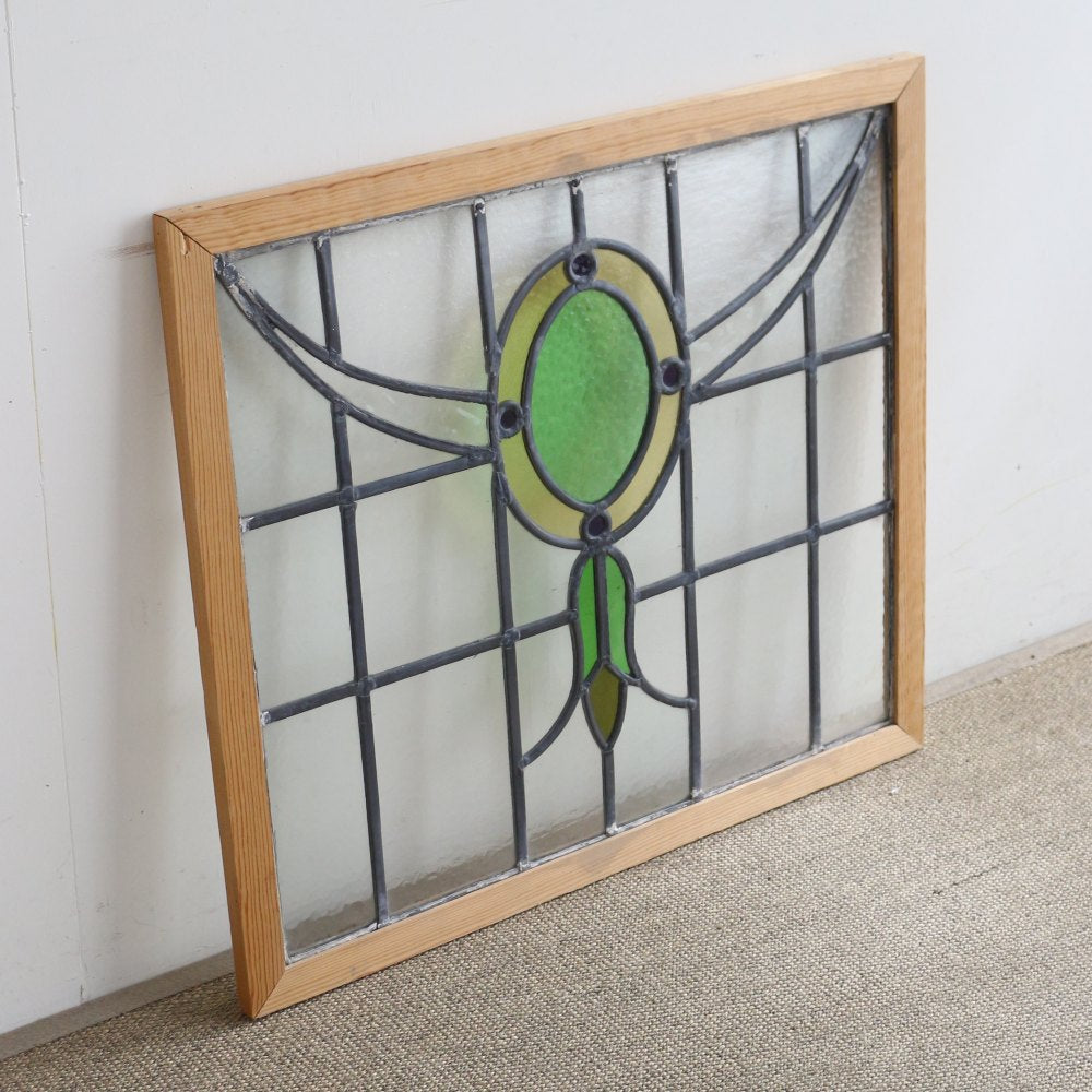 エメラルドをあしらったチョーカーのよう♪ 英国アンティーク ステンドグラス VC67-00705