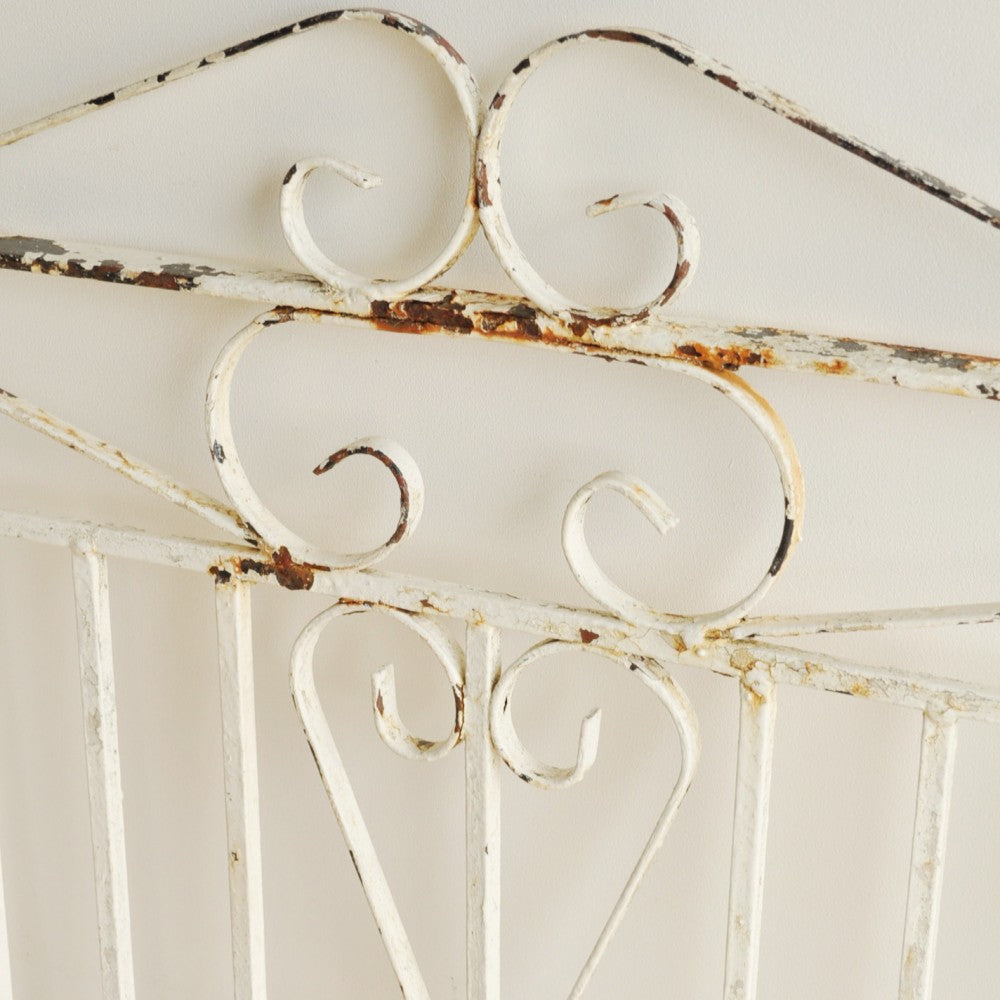 インテリアやガーデンの素敵なアクセントに♪ 英国アンティークのアイアンゲート VC68-12701