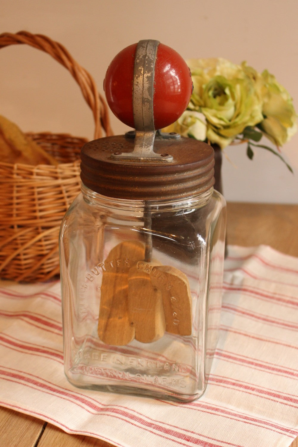 イギリスのキッチン風景が浮かびます♪ヴィンテージのバターメーカー VC74-117