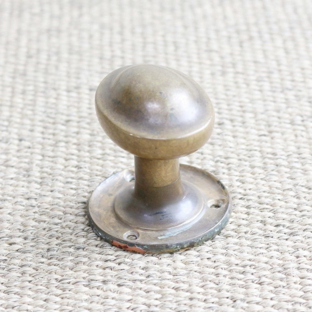 オシャレなオーバル型♪ アンティーク・ドアノブ VC75-033007