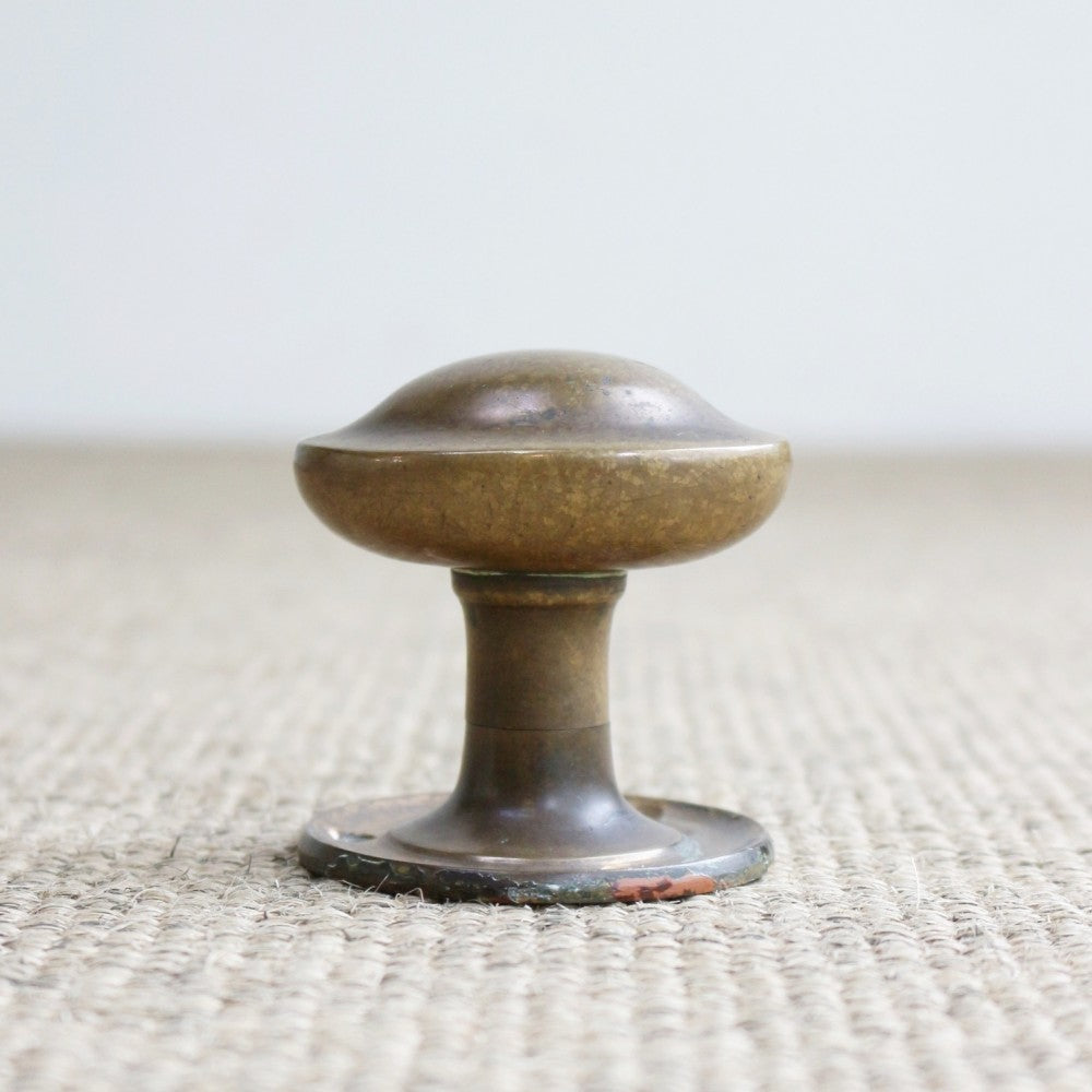 オシャレなオーバル型♪ アンティーク・ドアノブ VC75-033007