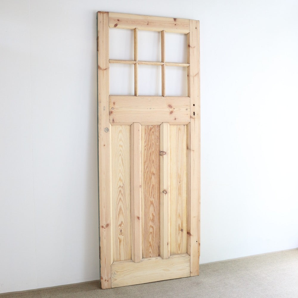 カントリーなイメージ♪ 英国アンティークのシンプルな格子ドア VC79-226