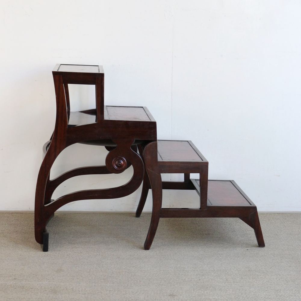 オシャレで便利な1台2役♪ ステップチェア VS1-459