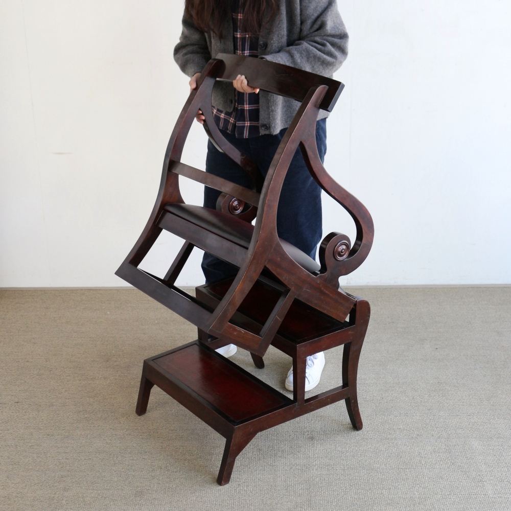 オシャレで便利な1台2役♪ ステップチェア VS1-459