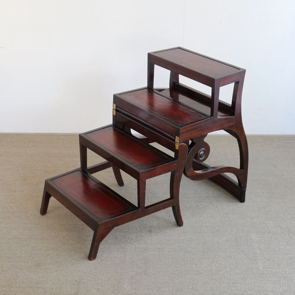 オシャレで便利な1台2役♪ ステップチェア VS1-459