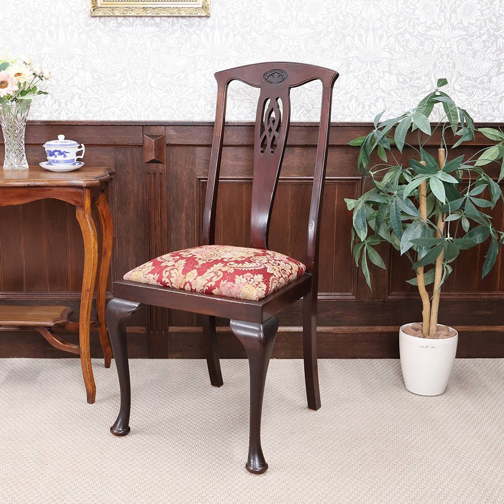 アンティーク家具やステンドグラス・ドア・雑貨の販売｜ビクトリアン