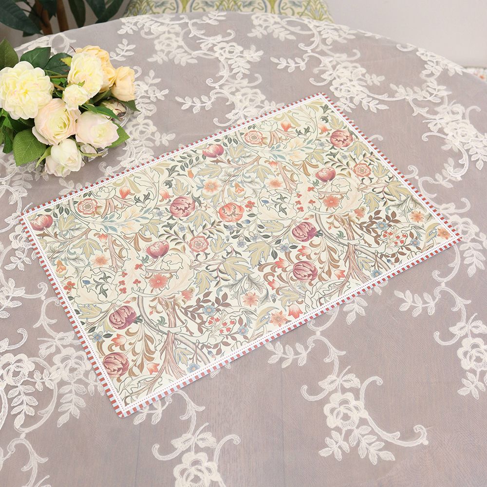 モリスのテーブル小物 – アンティーク家具と雑貨の店 ビクトリアンクラフト