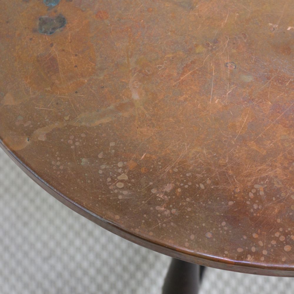銅製の天板が個性的♪　パブテーブル　VC104-056