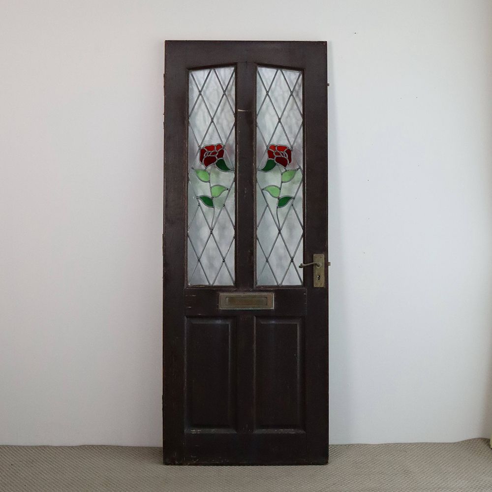 ステンドグラスドア – アンティーク家具と雑貨の店 ビクトリアン