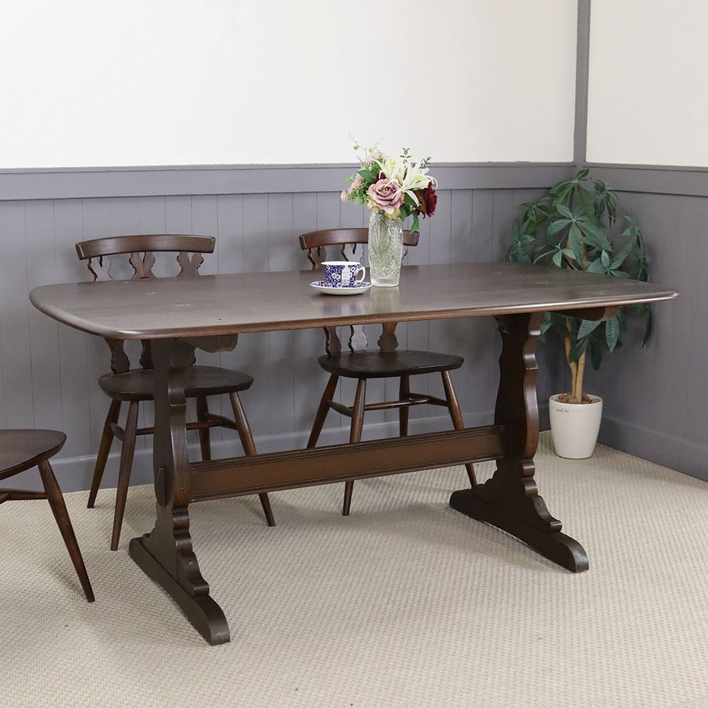 ダイニングテーブル – アンティーク家具と雑貨の店 ビクトリアンクラフト