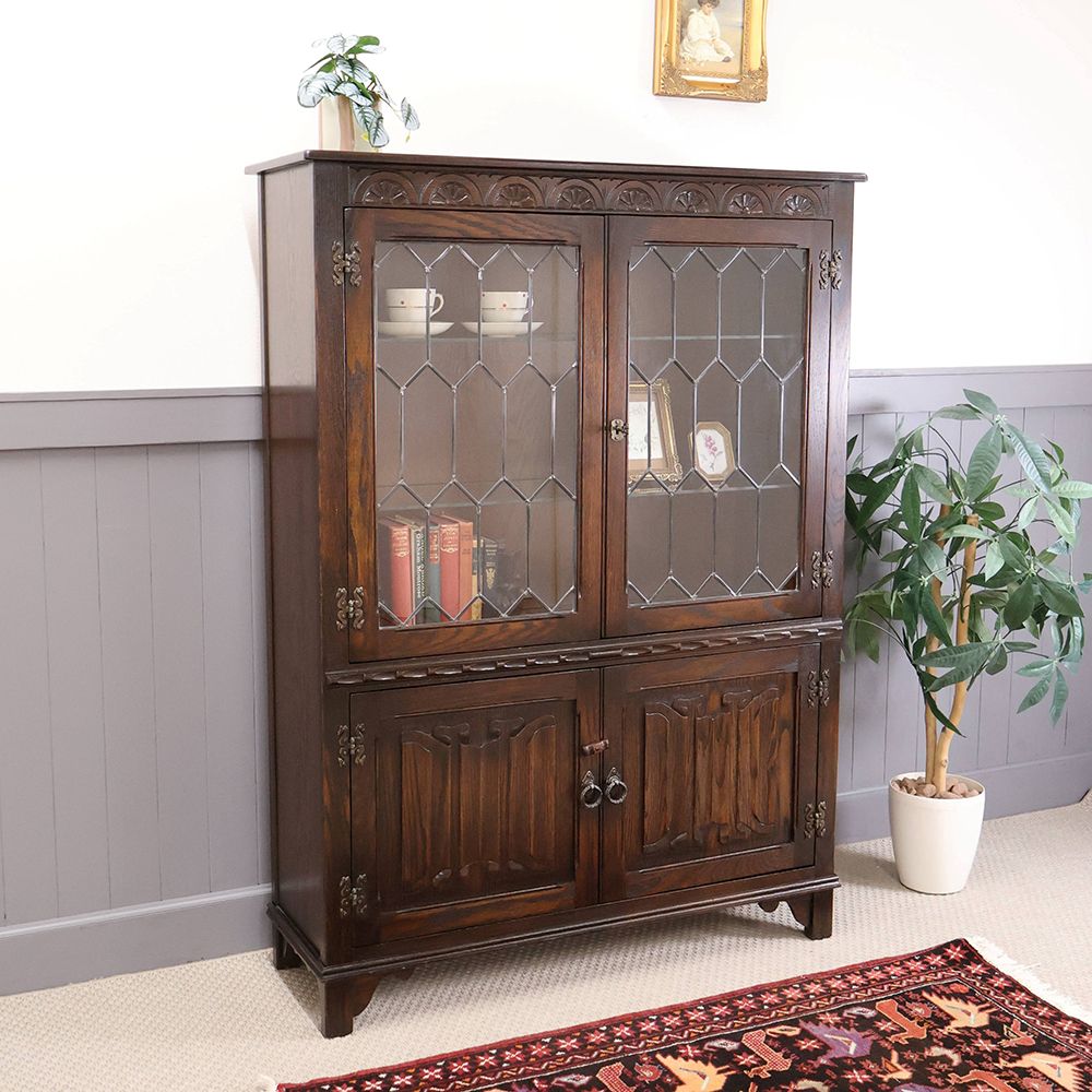 チューダースタイル – アンティーク家具と雑貨の店 ビクトリアンクラフト