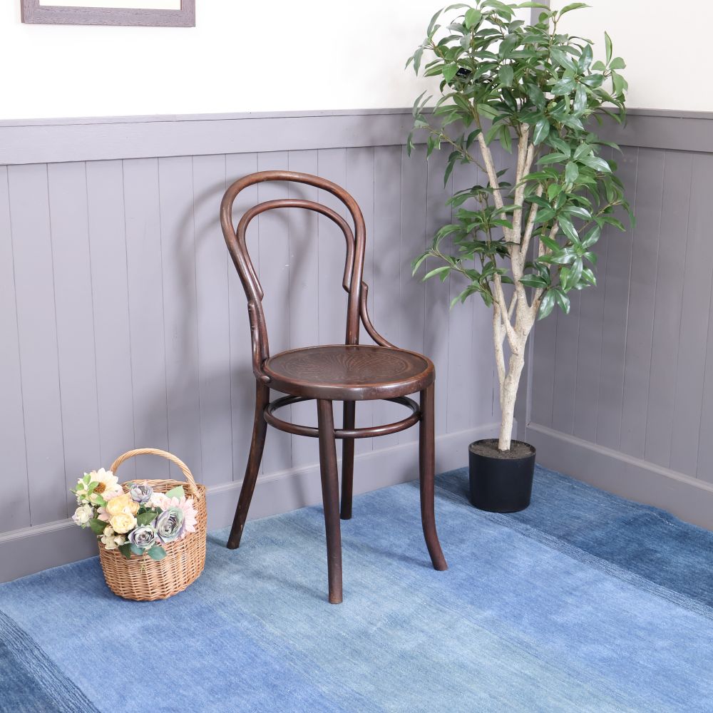 アンティーク家具やステンドグラス・ドア・雑貨の販売｜ビクトリアン