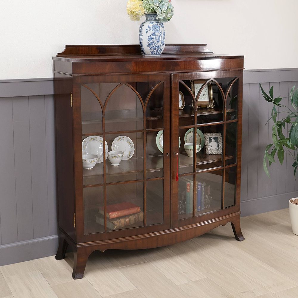 アンティーク家具やステンドグラス・ドア・雑貨の販売｜ビクトリアン