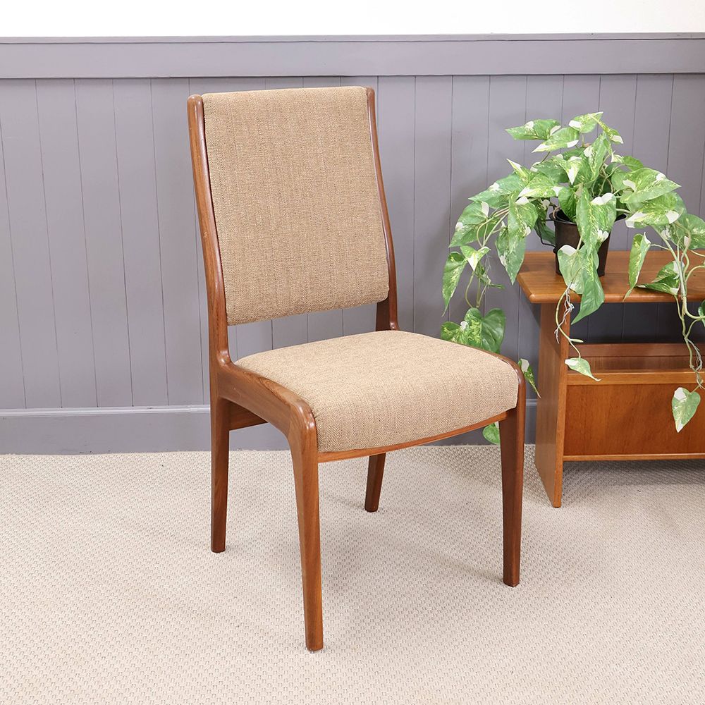 ダイニング – アンティーク家具と雑貨の店 ビクトリアンクラフト