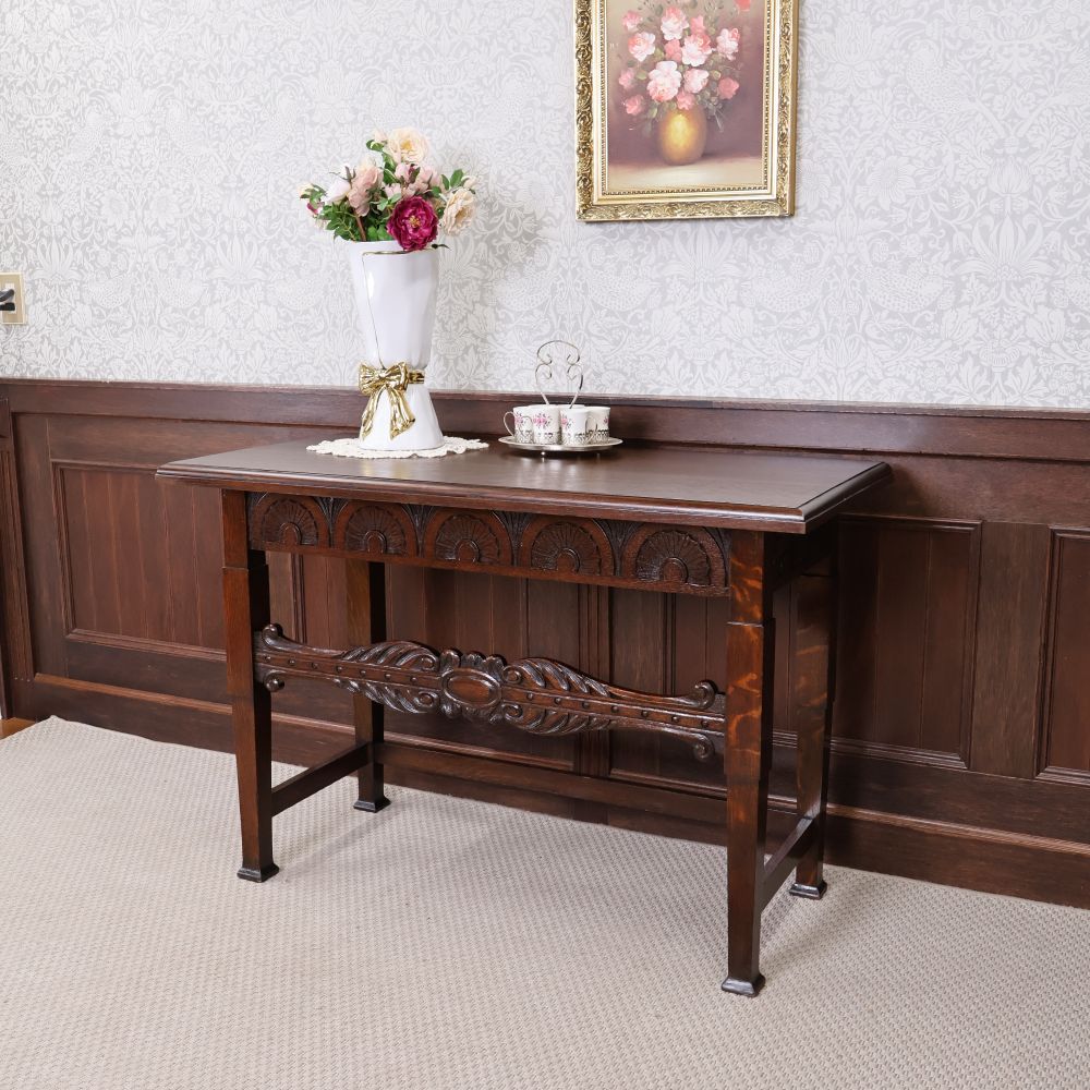 アンティーク家具やステンドグラス・ドア・雑貨の販売｜ビクトリアン