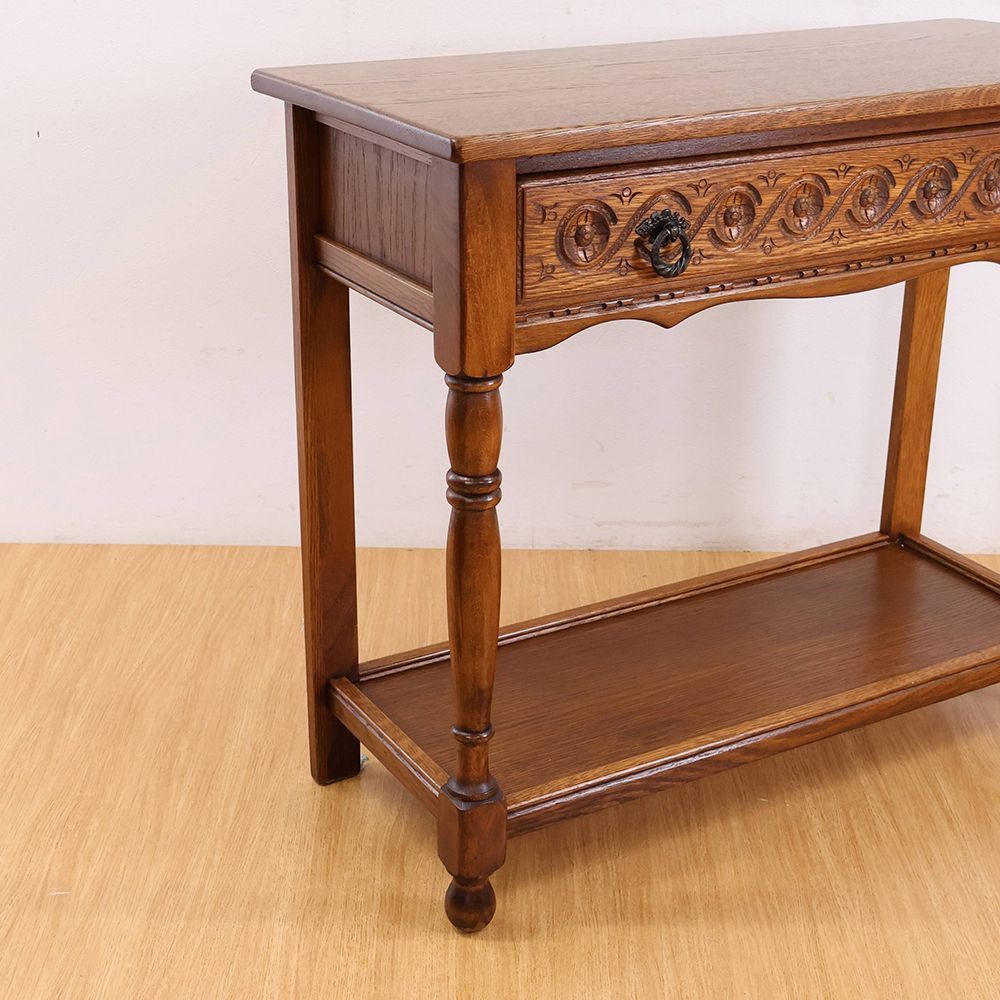 可愛い彫り模様がアクセント♪ サイドテーブル VC114-098