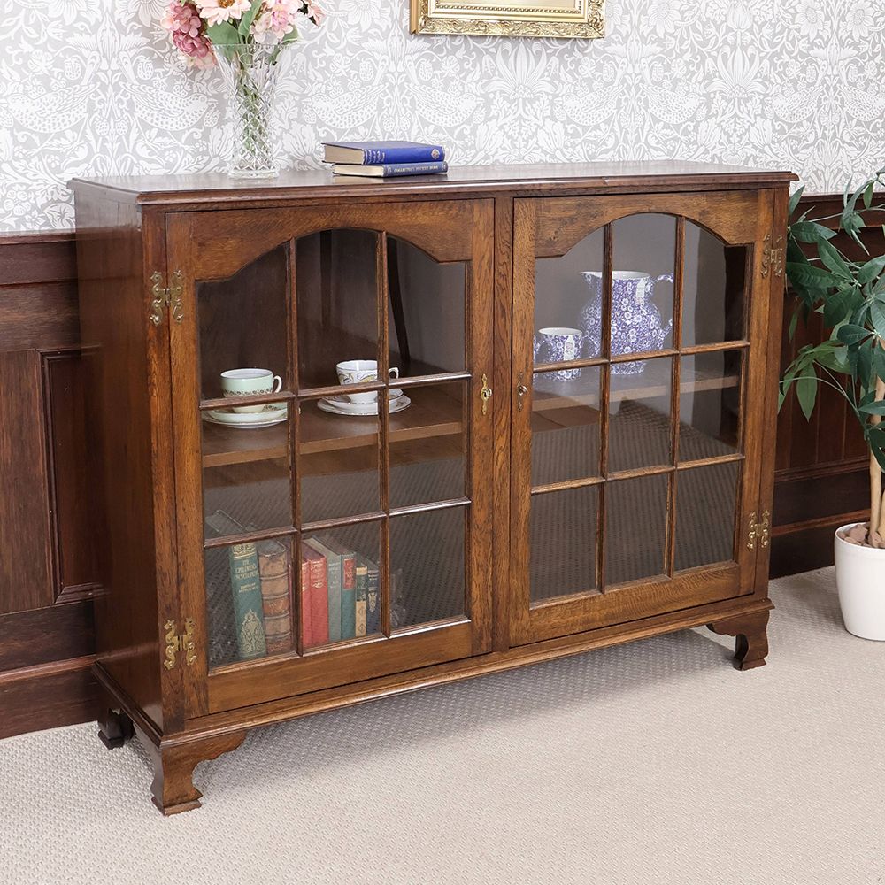 キャビネット・ブックケース – アンティーク家具と雑貨の店 ビクトリア