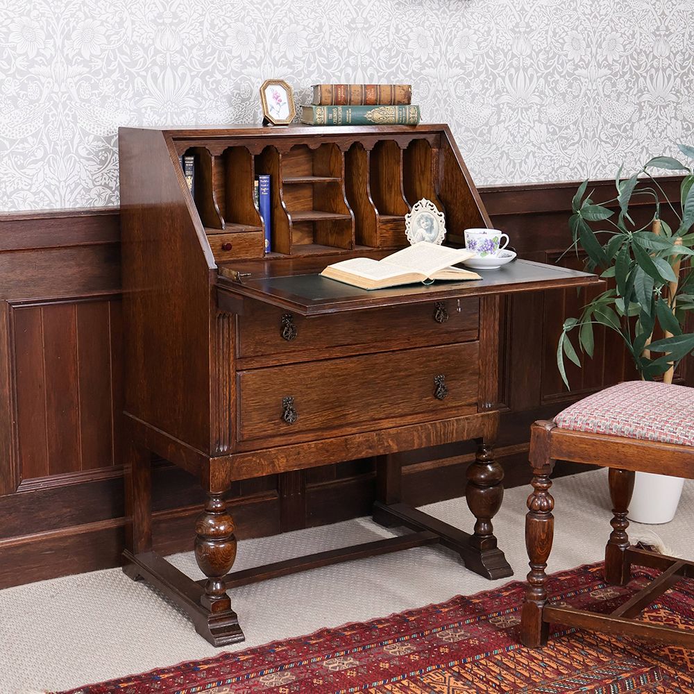 アンティーク家具やステンドグラス・ドア・雑貨の販売｜ビクトリアン