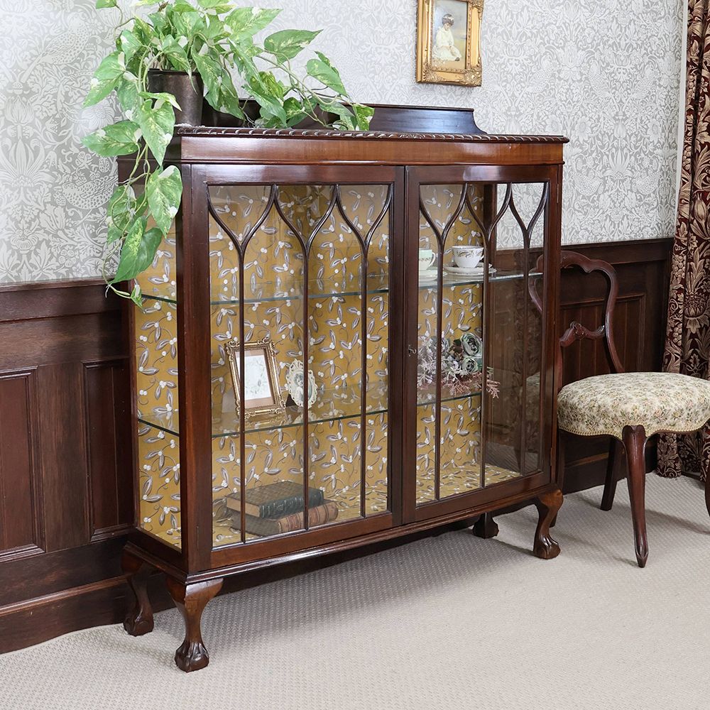 キャビネット – アンティーク家具と雑貨の店 ビクトリアンクラフト